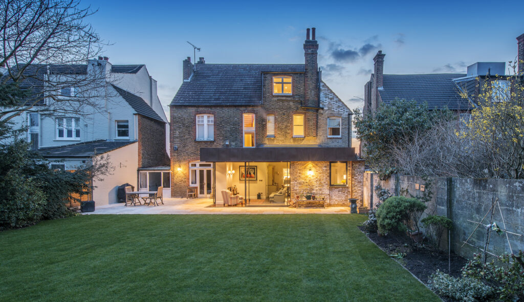 STREATHAM FAMILY HOUSE LISETTE VOÛTE